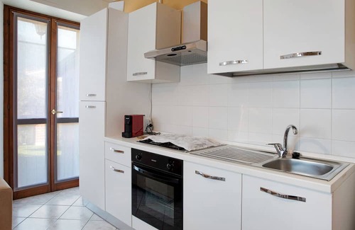 Castello dell'Acqua Apartamento | Apartment 'La Terrazza' with Mountain View, Wi-Fi and Air Conditioning