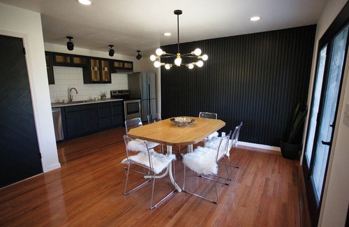 Greencastle Casa | Modern 4BR Home on Golf Course + Sauna Close to Campus, Dining & Entertainment
