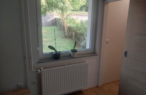 Crnomelj Apartamento | Apartma Crnomelj, comfortable 2-bedroom apartment with AC in Črnomelj