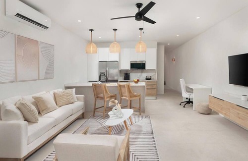 Halcyon Heights Casa | Azzurro 03 Summary: N
