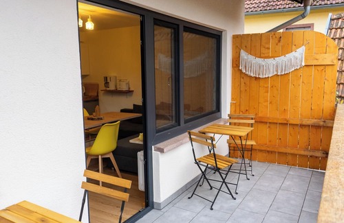 Watterbach Apartamento | Cozy vacation apartment with large play barn, ideal for families