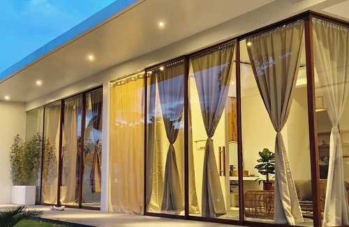 Basdiot Villa | Private Villa in Moalboal with Pool, Jacuzzi, BBQ & Gym