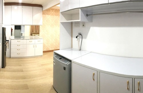 Cilandak Apartamento | Entire 3 BR 3 Bath Unit of Apartment in South JakartanMRT direct access and Mall
