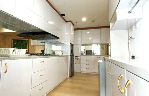 Cilandak Apartamento | Entire 3 BR 3 Bath Unit of Apartment in South JakartanMRT direct access and Mall