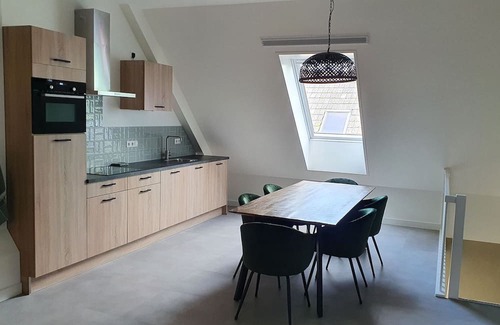 Leidschendam Apartamento | Luxury hotel rooms, possibly with farmer's breakfast!