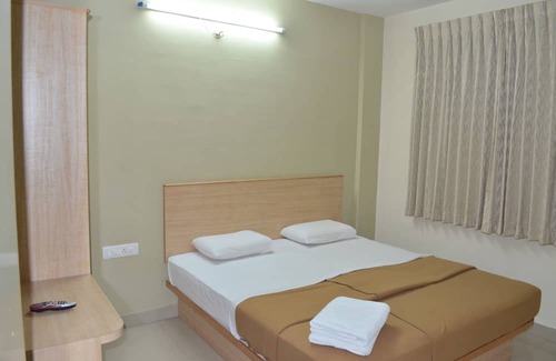 Mysore Apartamento | THE RED LOTUS GRAND