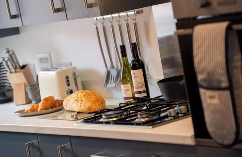 Bourne Casa | Stylish 3BR Stay in Bourne with Parking