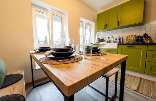 Deggendorf Apartamento | Beautiful flat with parking and kitchen for 4