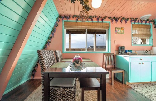 Ocean Shores Villa | 2BR Hawaiian Beach Villa - Walk to Beach - Pet-Friendly, Sleeps 7