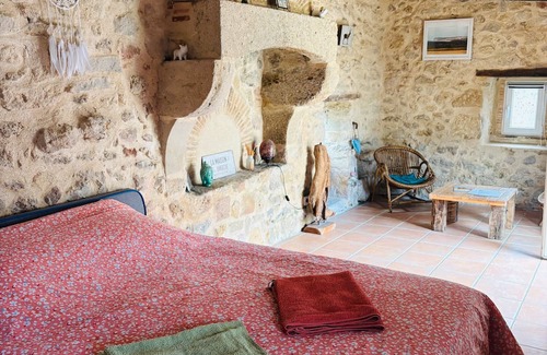 Mazeres Cama Y Desayuno | Bed and Breakfast 'Chambre D'hôtes De La Hulotte' with Shared Pool, Wi-Fi and Air Conditioning