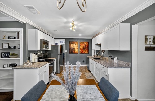 Moultrie Casa | NEW! Cozy Moultrie Home with Backyard Retreat