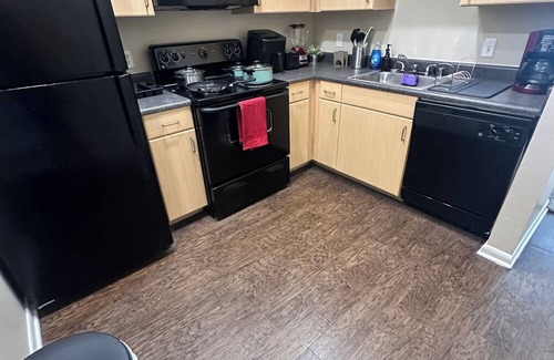Legacy Park Apartamento | Walkable Chic Studio in Trendy Area/Parking garage/Wifi