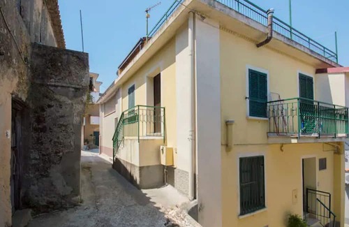 Satriano Casa | House "La Timpa" Satriano