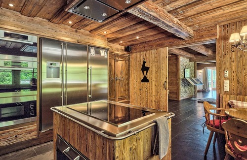 Jochberg Chalet De Esquí | Luxe Ski Chalet - Private Pool, Sauna, Home Theater, Game Room, Panoramic Views