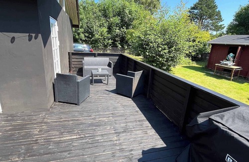 Yderby Casa | Family Vacation home 1 minute from Beach
