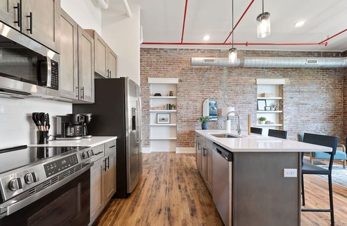 McMinnville Condominio | Cozy 1BR condo in McMinnville, perfect for 2 guests with modern amenities.