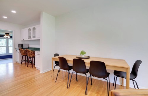 Golden Valley Casa | Home 8 Mi to Dtwn Minneapolis! Pet-Friendly Yard