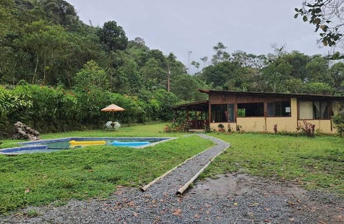 Mindo Casa | Alojamiento Casa Finca Mindo. ¡Se admiten mascotas!