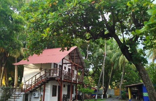Playa San Blas Hotel | Hotel y Restaurante Sol Bohemio