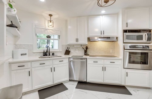 Shannon Casa | Getaway w/Home Gym & Theater Room in Hoover Area