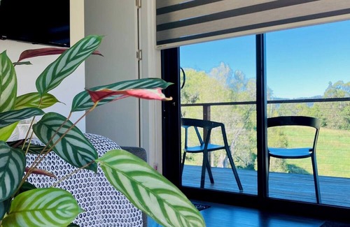 Nimbin Cabina | Stoney Chute Eco-Cabin 2: off-grid, cosy farm-stay retreat 5km from Nimbin.