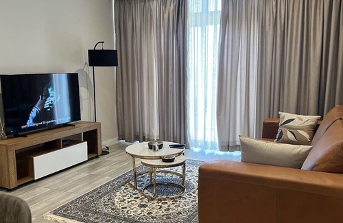 Menlyn Apartamento | Luxury continental apartments (2 units) in a lifestyle block with concierge.