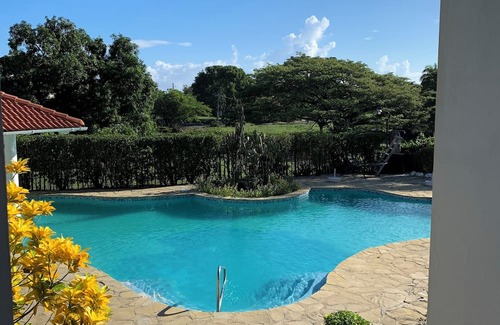 Los Brazos Apartamento | Caribbean family apartment near the beach