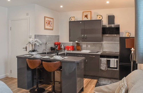Sudbury Cabaña | 1 bedroom accommodation in Ashen, near Clare