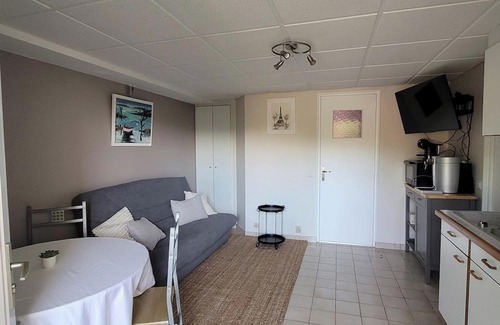 Domont Apartamento | Charming 35 m2 apartment with terrace and garden