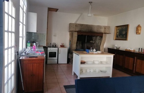 Sourdeval Cabaña | Peaceful, charming gîte in Normandy - pets welcome.