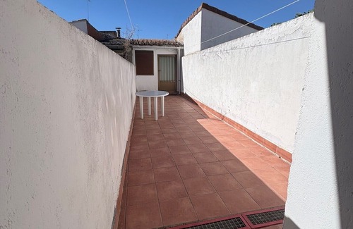 Nava del Rey Casa | House with patio