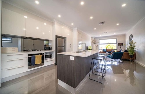 Christies Beach Apartamento | Coast on Clovelly - · ★Coast on Clovelly★Beach✔Wifi✔Nespresso✔Neflix!