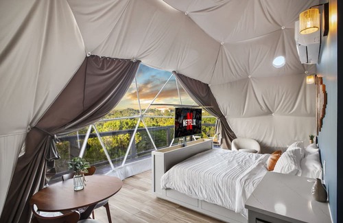 Spring Branch Complejo | Luxury Dome - Spa Shower - Panoramic Views