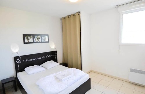 Azille Hotel | Spacious Accommodations for Families & Groups, Pool, Scenic Views