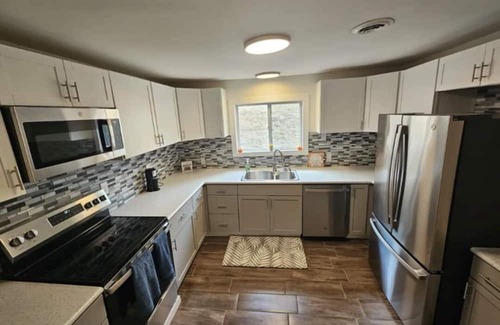 Wiley Ford Casa | Mountain Charm Retreat - 2 BR House - Minutes to Downtown Cumberland & Potomac