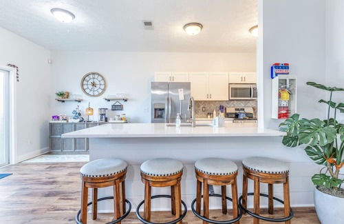 Phenix City Casa | Spacious 4-bedroom house close to Ft Moore/Ft Benning, in Phenix City with AC