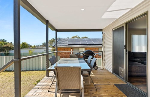 Sussex Inlet Casa | Holiday In The Moos - Four bedroom home of relaxation!
