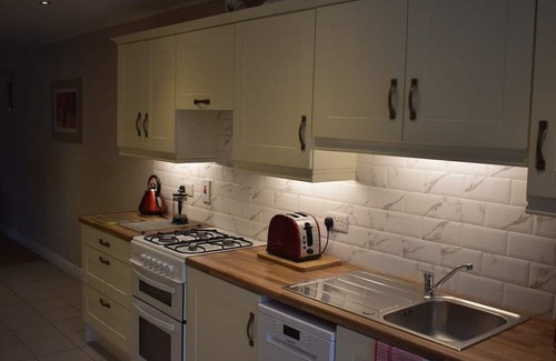 Leixlip Cabaña | Alensgrove Cottages No. 02