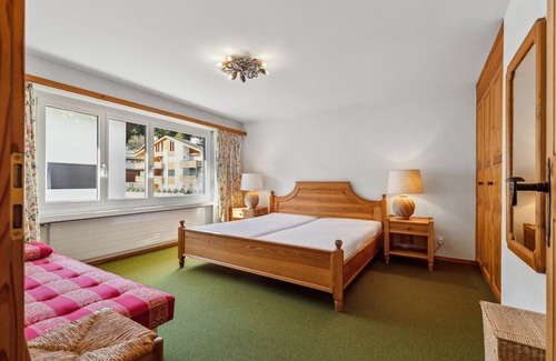 Laax Apartamento | Laax 365 Ski IN & Ski OUT - Bike & Relax with a view of the mountains, up to 6 people