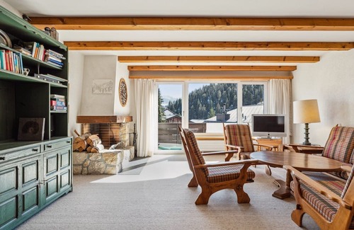 Laax Apartamento | Laax 365 Ski IN & Ski OUT - Bike & Relax with a view of the mountains, up to 6 people