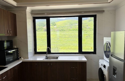 Challengers Complejo | Charming 1-bedroom resort in lovely Trinity with AC
