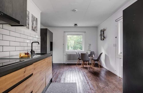 Orrefors Casa | Villa Orreforshult - Modern vacation home with its own pond in Småland