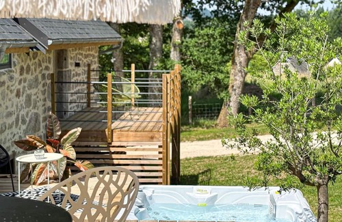Alleyrat Casa | Hermosa casa en Alleyrat con WiFi