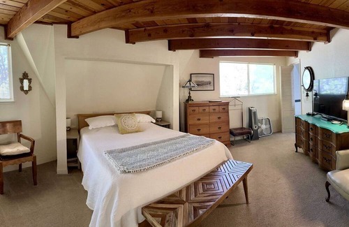 Glencoe Cabina | Unique and Secluded Dome Getaway near Sacramento, California