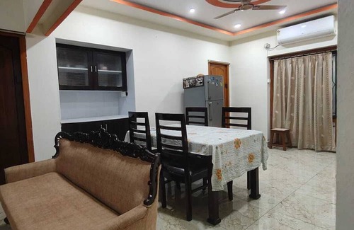 Guntur Casa | Spacious 2BR/2BA Private Home