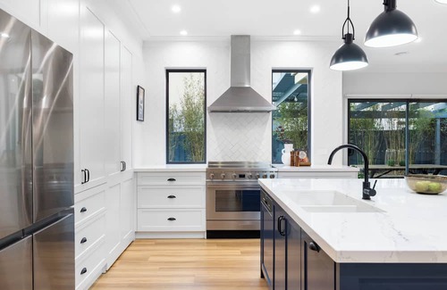 Waterways Casa | Freshly renovated 4-bedroom house. Featured on Foxtel's Love it or List it.