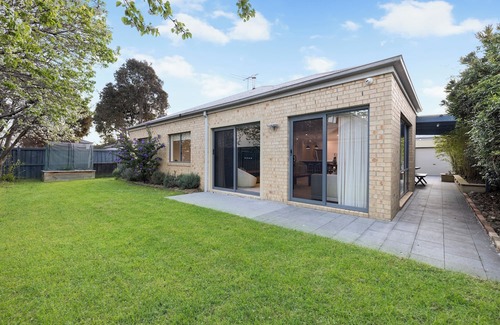 Waterways Casa | Freshly renovated 4-bedroom house. Featured on Foxtel's Love it or List it.