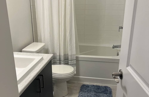 Ottawa Division Casa | Room in Ottawa close to the airport