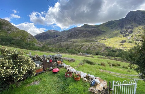 Llanberis Cabaña | 19th century Snowdonia Mountain Cottage Peaceful & Tranquil (Pet Friendly)