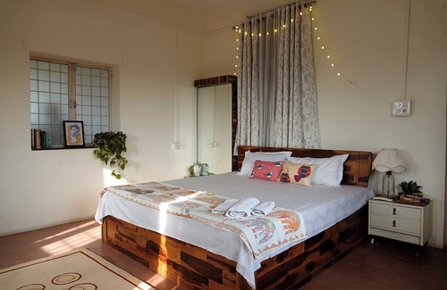 Gwalior Otro | Stay at Amaltas: Farmhouse on an Organic Pet-Friendly Farm in Gwalior